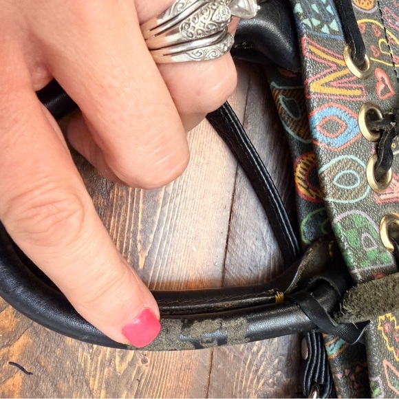 Vtg Dooney & Bourke Women’s Black Medium Snap closure Monogrammed Shoulder Bag. - Picture 8 of 16